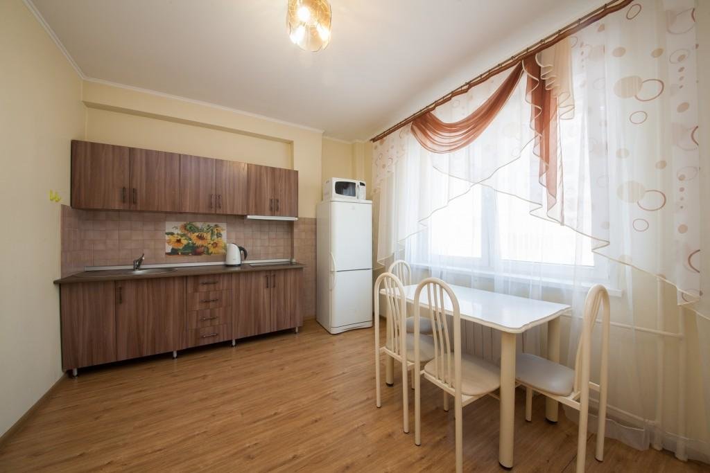 Красноярск: Apartments Kvartirov on str. 78 Dobrovolcheskoj brigady, 28
