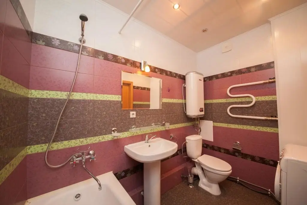 Красноярск: Apartments Kvartirov on str. 78 Dobrovolcheskoj brigady, 28