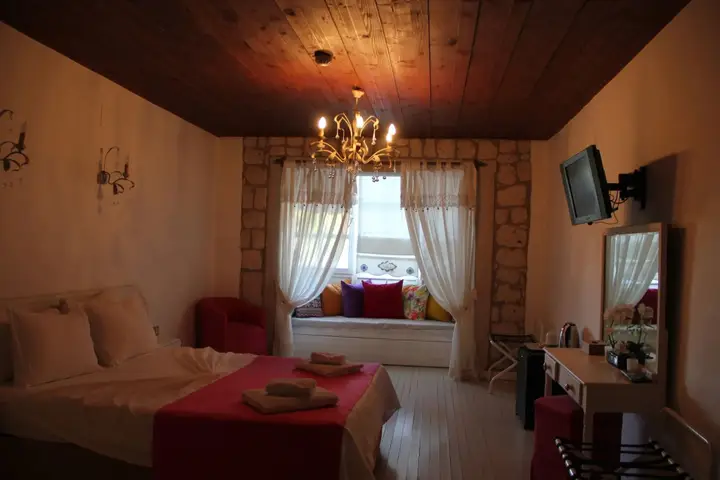 Чешме: Begonvil Otel Alacati