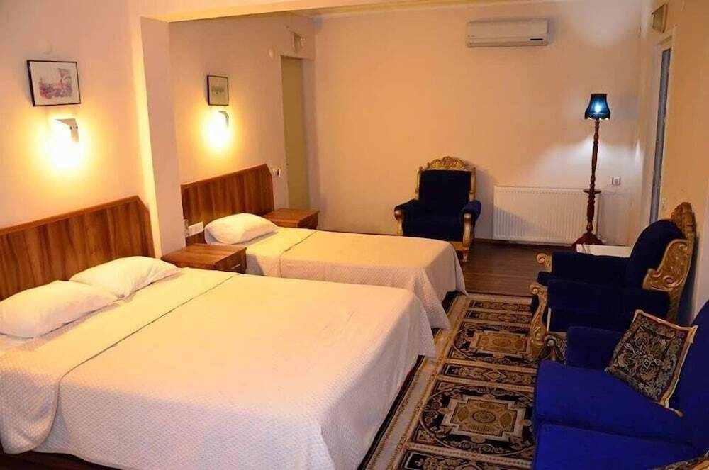 Айвалык: Jinan Berk Hotel