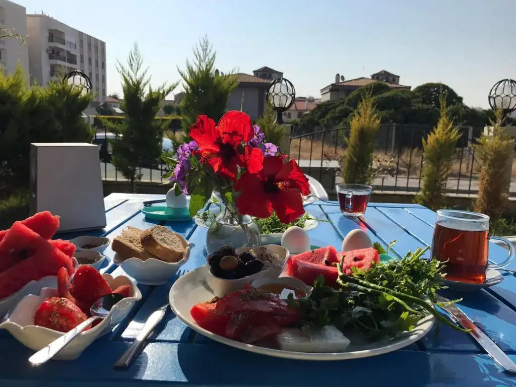 Чешме: Maviev Otel