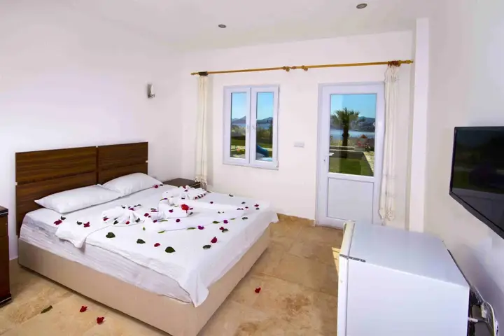 Битез: Sestra Hotel