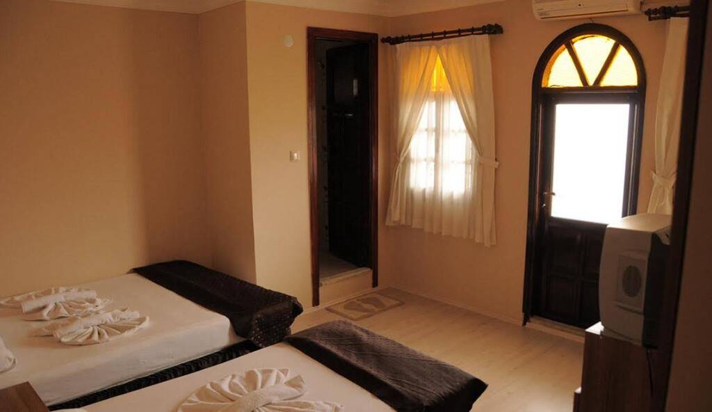 Кушадасы: İlayda Hotel - Kuşadası