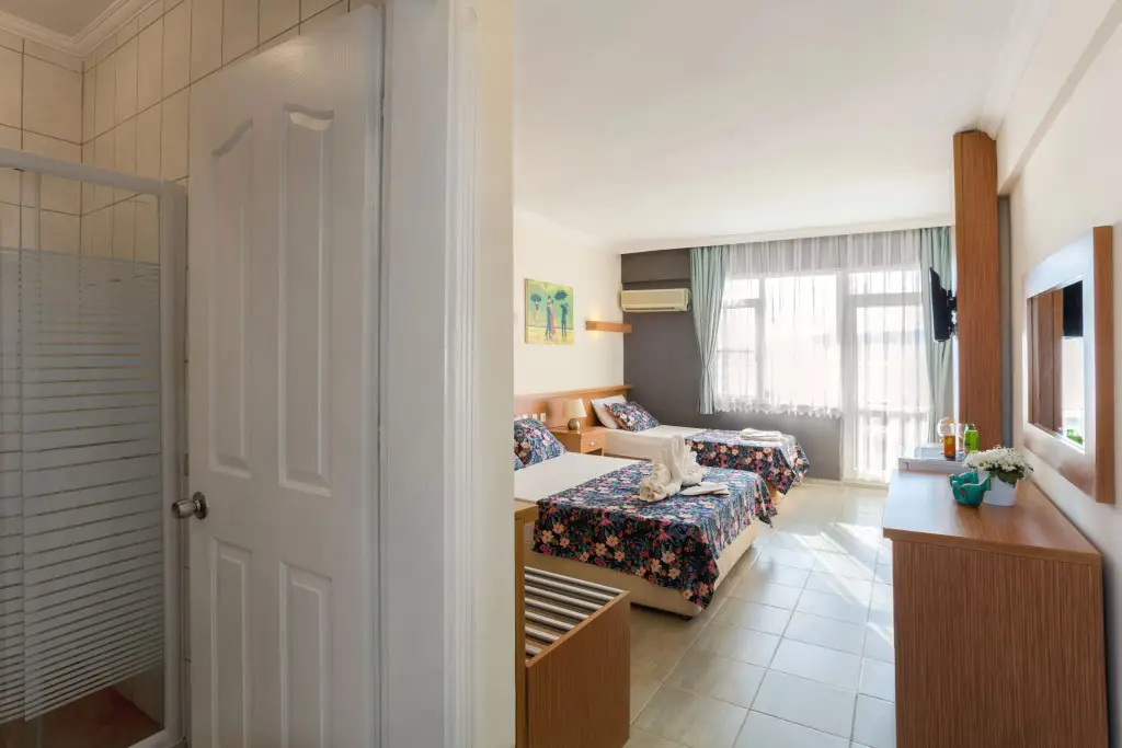 Бурхание: Aqua Nina Hotel