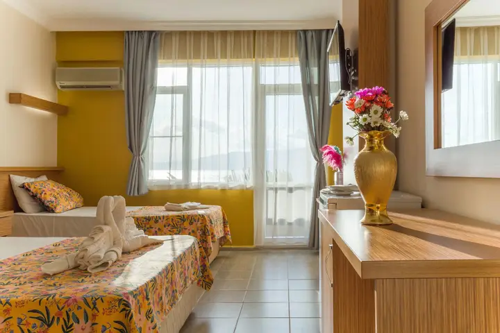 Бурхание: Aqua Nina Hotel