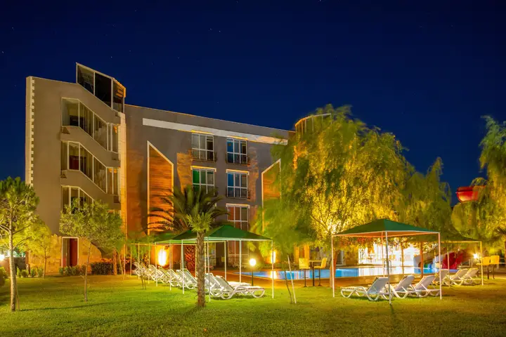 Бурхание: Aqua Nina Hotel