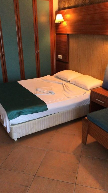 Мармарис: Hotel Amore