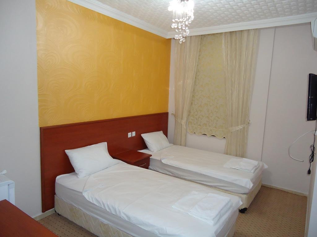 Мидьят: Hotel Demirdag