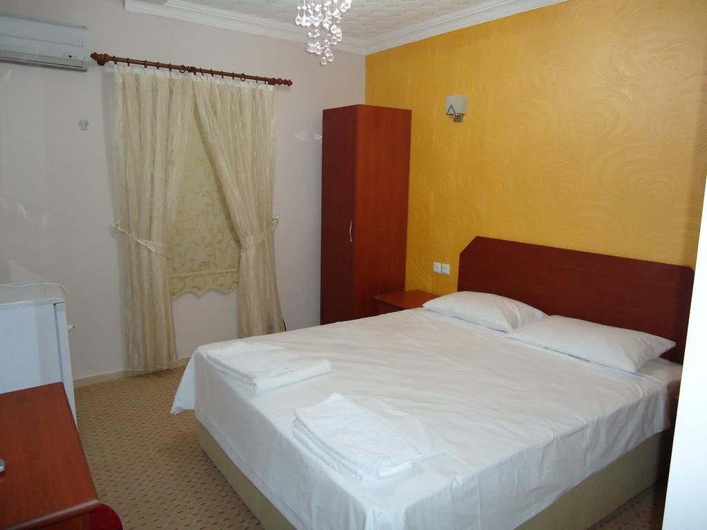 Мидьят: Hotel Demirdag