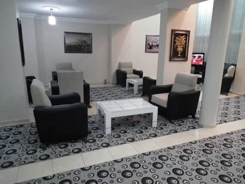 Ван: Hotel Mirva