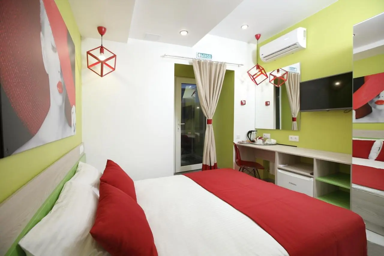 Красноярск: Hotel Raduga