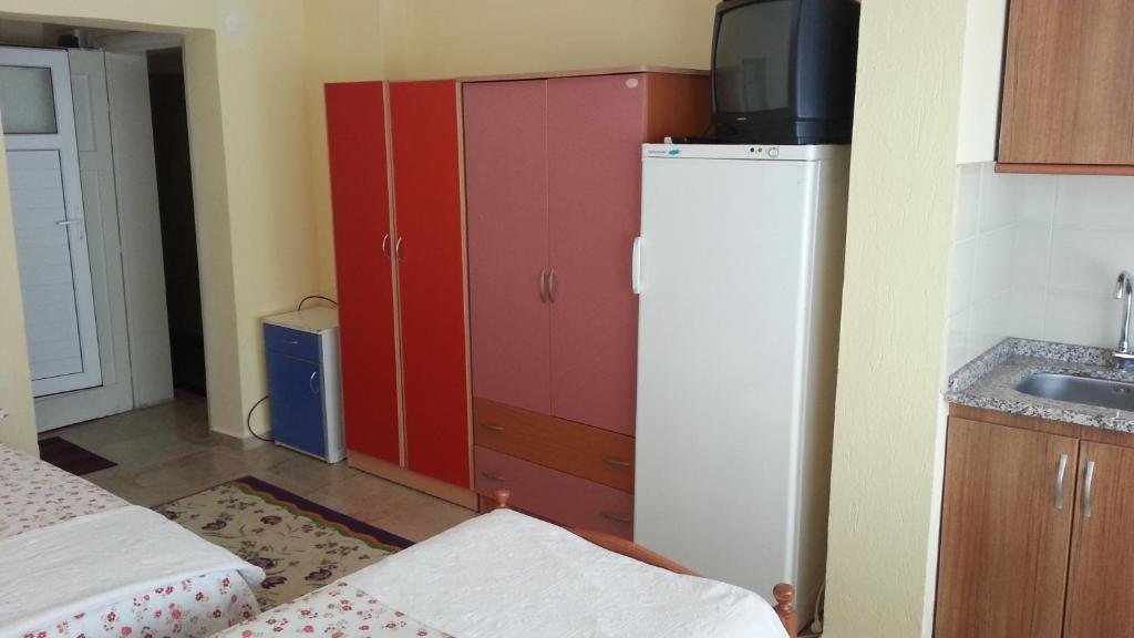 Бурхание: Cicek Aile Pansiyonu