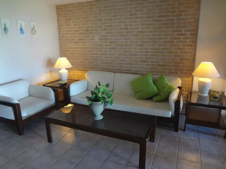 Эдремит: Hotel Polat Riva