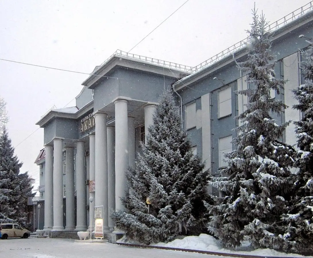 Отель Академия — фото 1