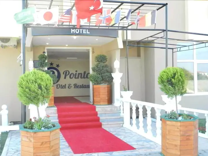 Лапсеки: Pointer Hotel