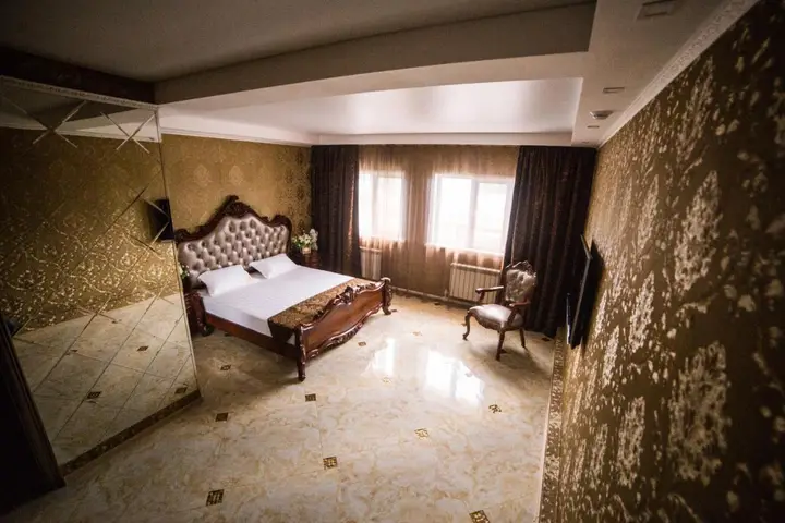 Курган: Kot Mini Hotel