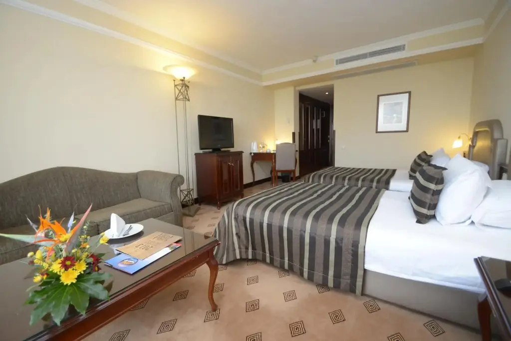Измир: Karaca Otel