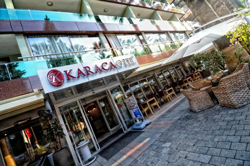 Измир: Karaca Otel