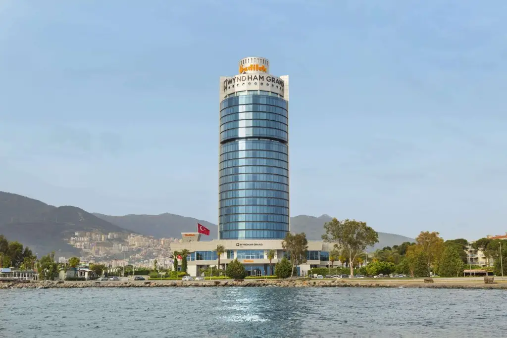Wyndham Grand Izmir Ozdilek Thermal & Spa — фото 1