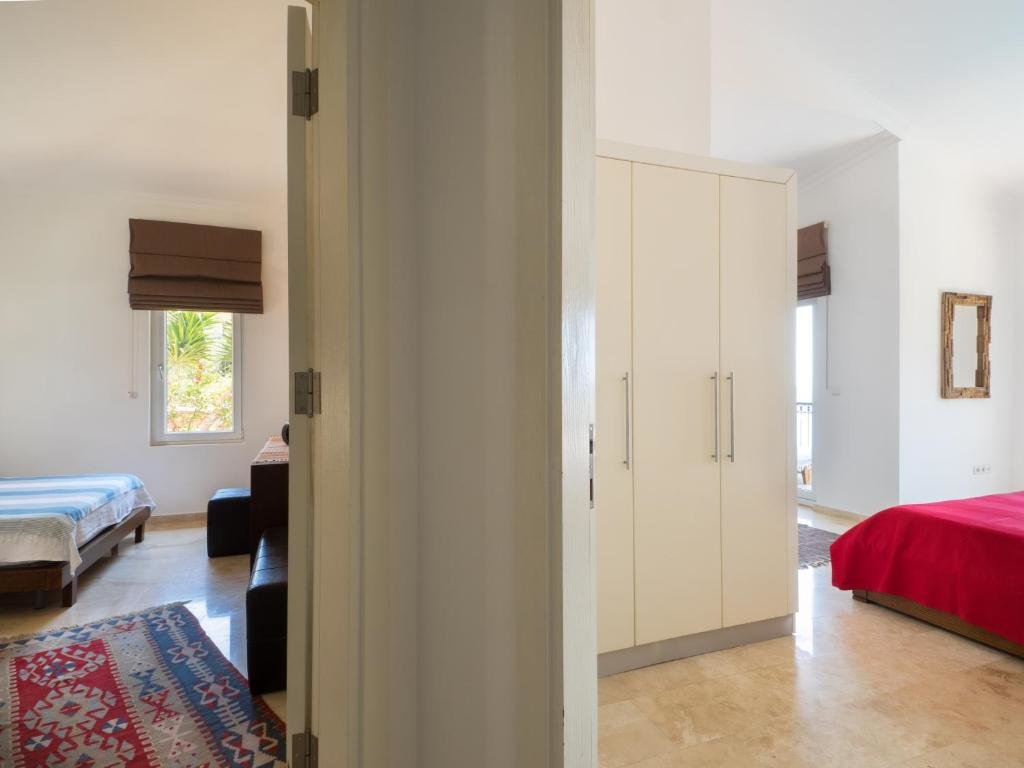 Каш: Hideaway Penthouse Apartment