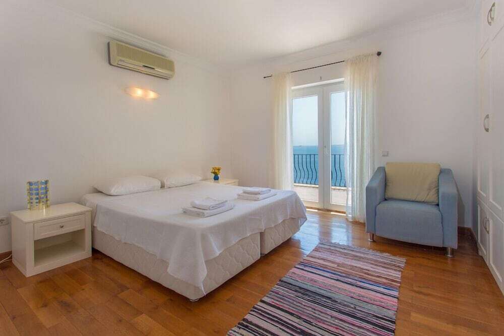 Каш: Villa La Moda