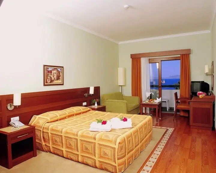 Акьярлар: Woxxie Hotel