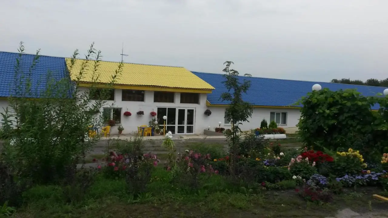 Nizhnyaya Medveditsa: Мотель Курский соловей