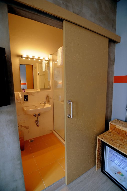 Стамбул: Taksim Safe House