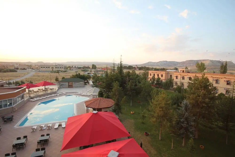 Аванос: Hotel Yiltok
