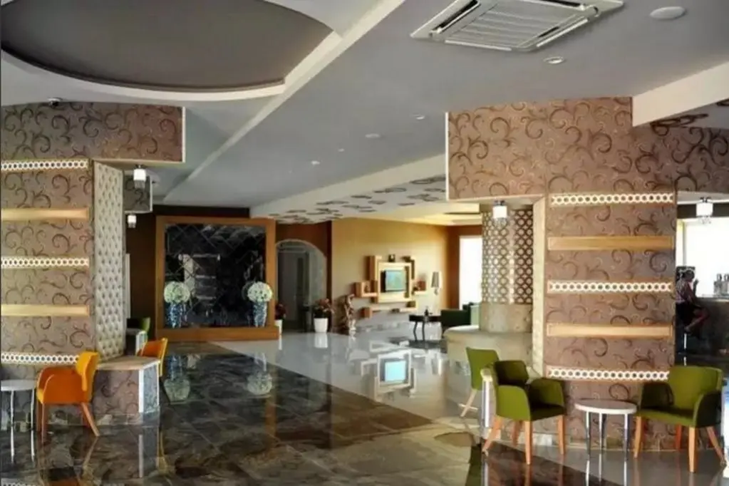 Аланья: Asrın Beach Hotel - All Inclusive