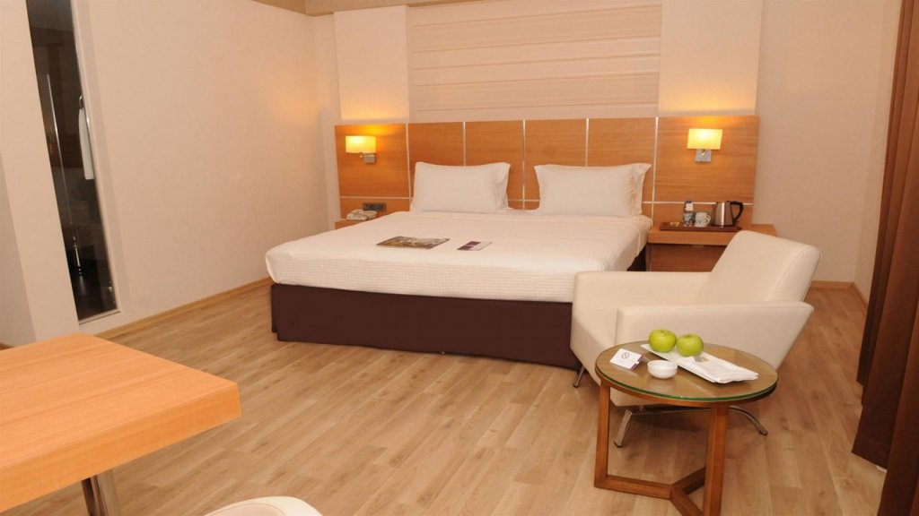 Адана: Anemon Grand Adana Otel