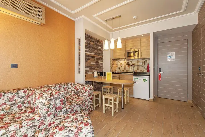 Мармарис: Exelsior Beach Aparthotel
