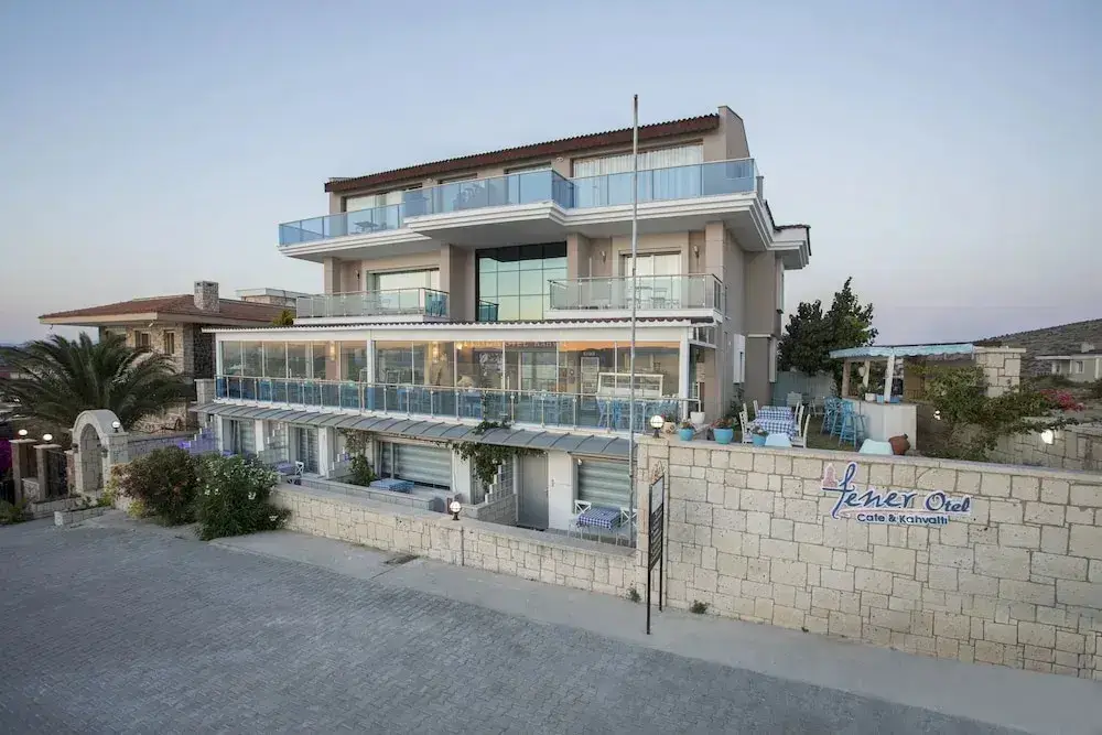 Чешме: Fener Hotel Cafe & Kahvalti