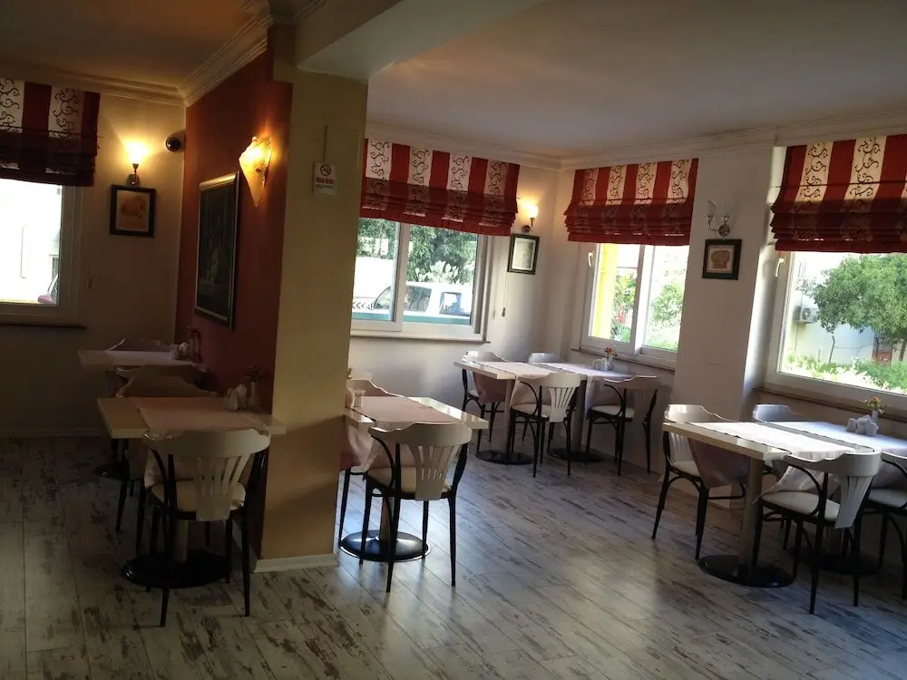 Адана: Sari Konak Apart Hotel