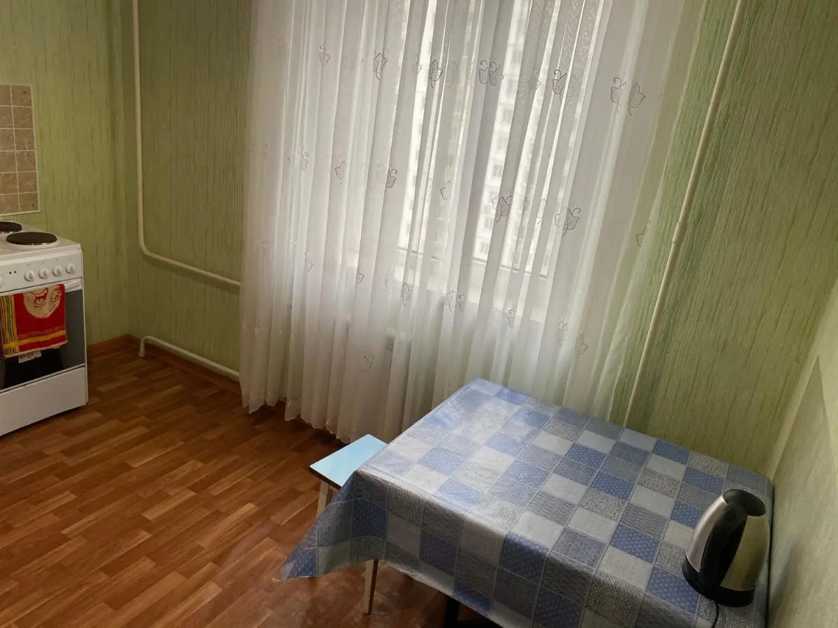 Курск: Apartments on prospekt Vyacheslav Klykova 80