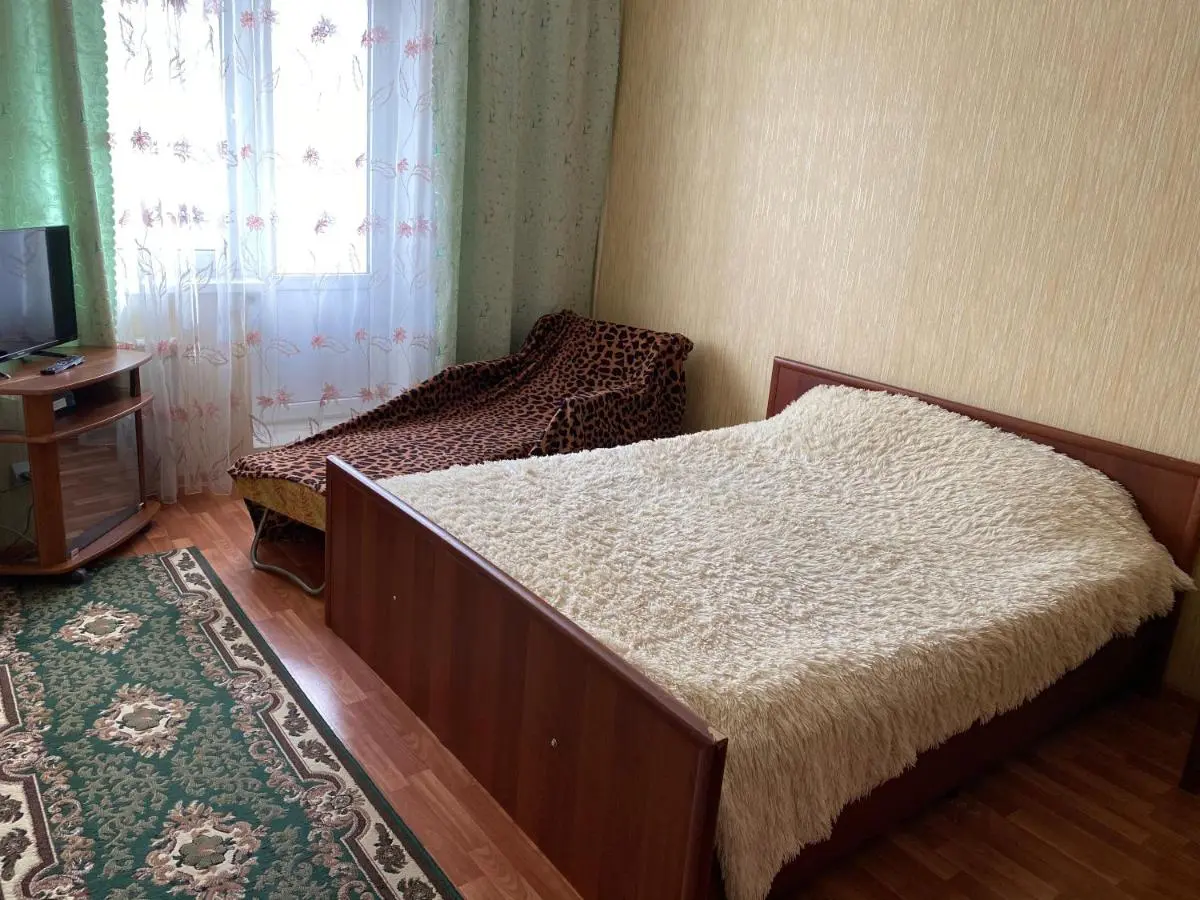 Курск: Apartments on prospekt Vyacheslav Klykova 80