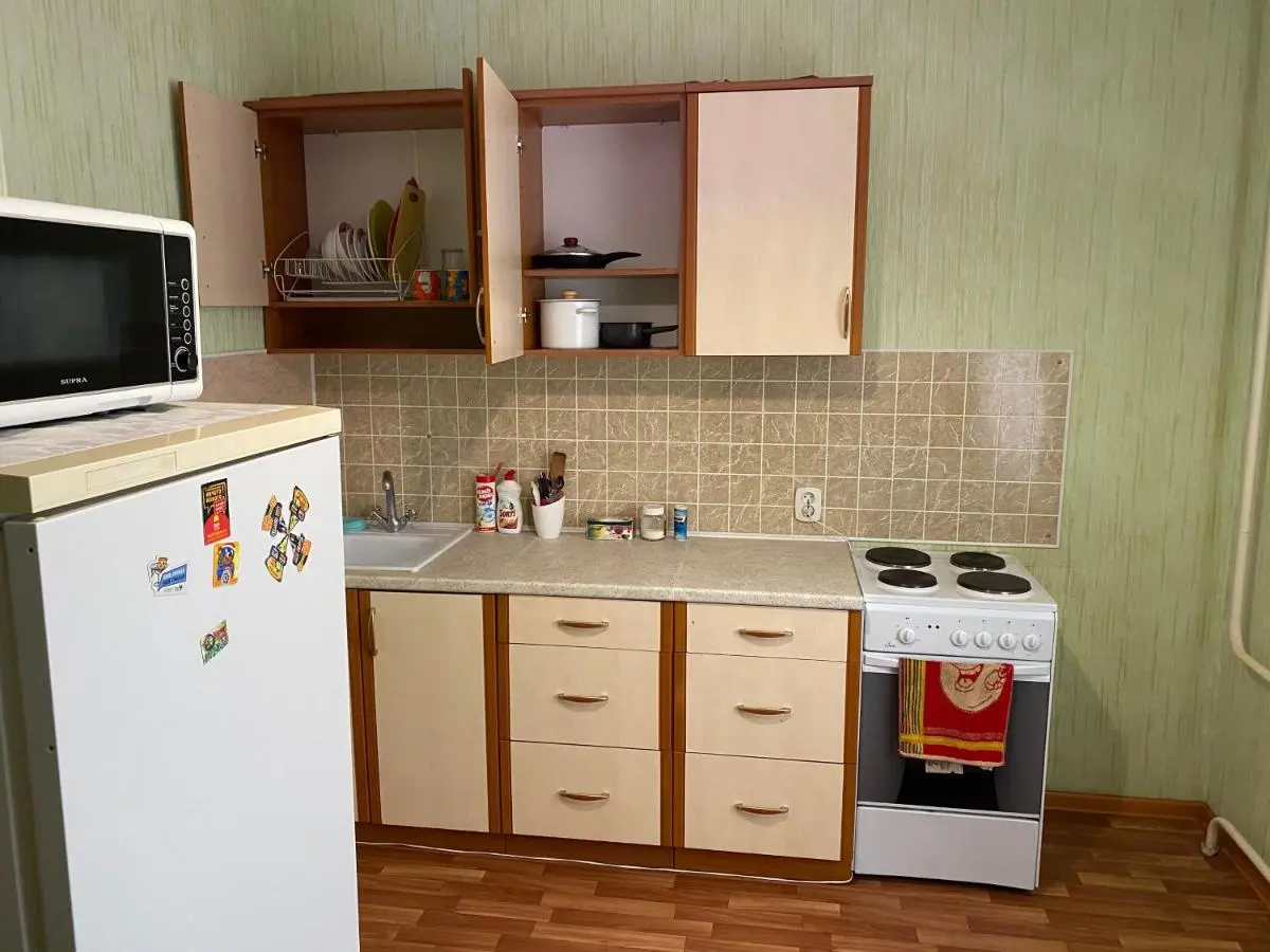 Курск: Apartments on prospekt Vyacheslav Klykova 80