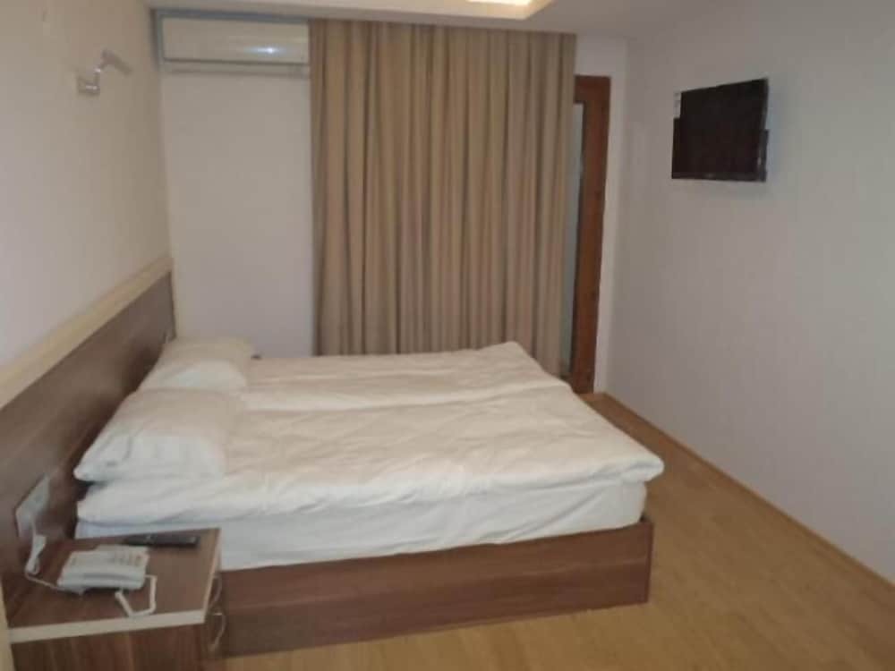 Измир: Merkez Otel