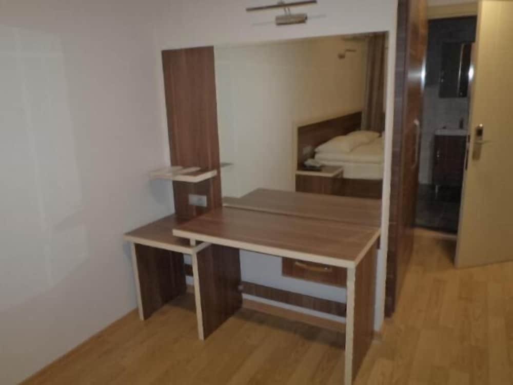 Измир: Merkez Otel