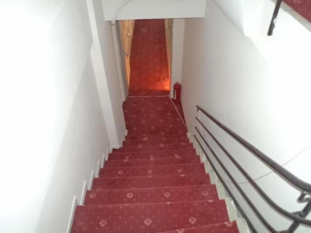 Измир: Merkez Otel