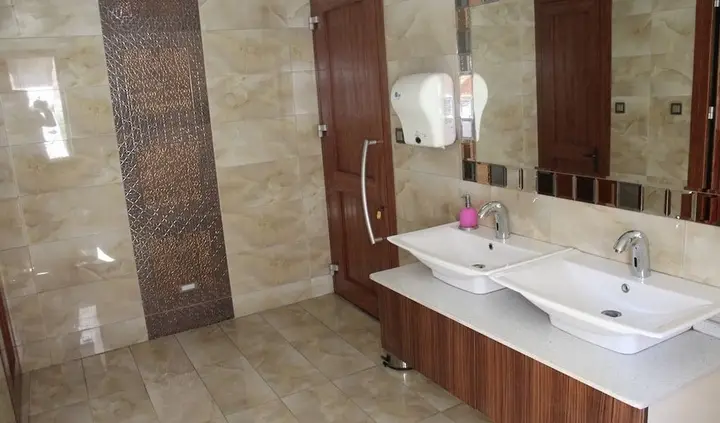 Алашехир: Sahi̇n Hotel