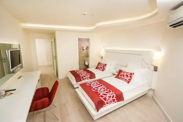 Окурджалар: Laguna Beach Alya Resort & SPA - All Inclusive