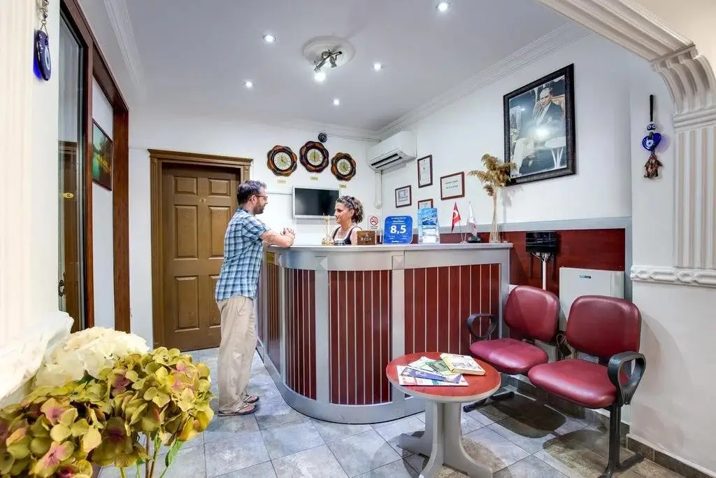 Акьяка: Feron Hotel