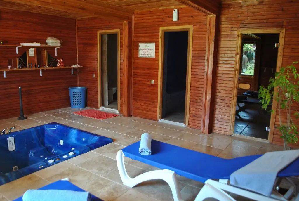 Адрасан: Club Sun Village Hotel