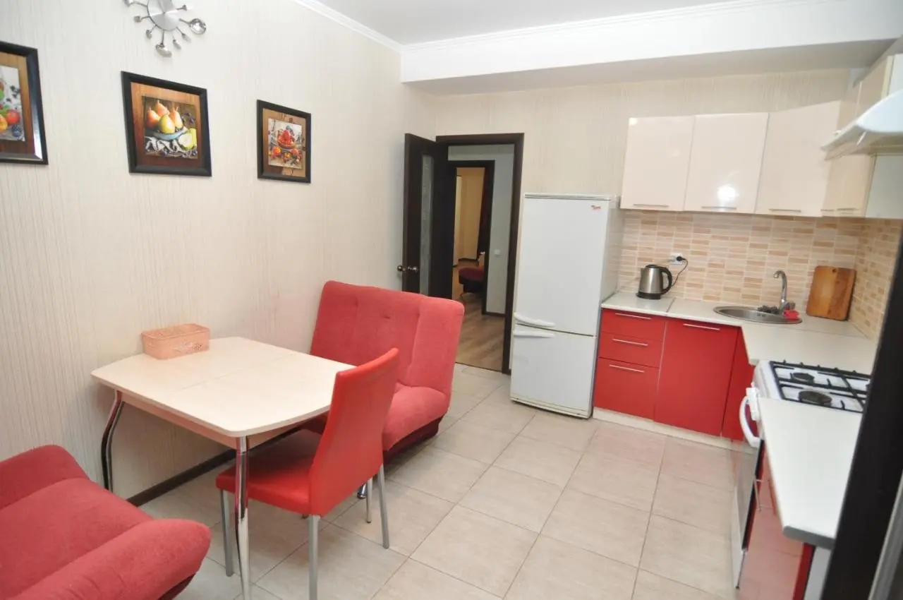 Курск: Apartment on Tolstogo