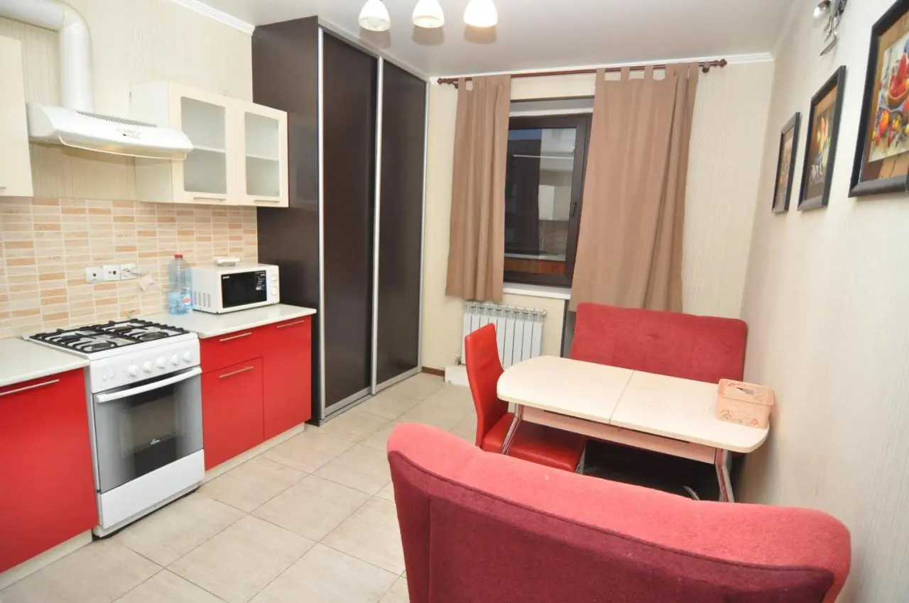 Курск: Apartment on Tolstogo