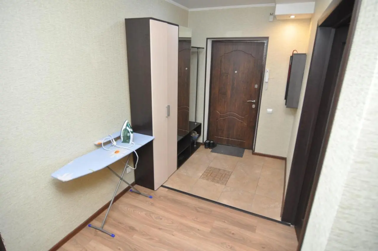 Курск: Apartment on Tolstogo