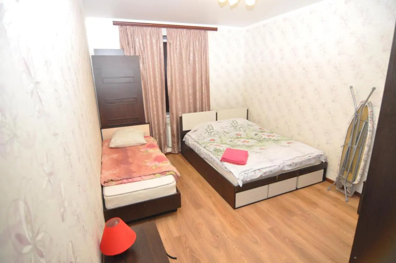 Курск: Apartment on Tolstogo