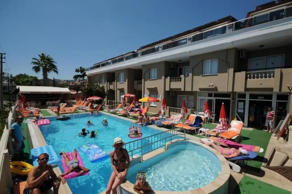 Мармарис: Ozturk Apart Hotel
