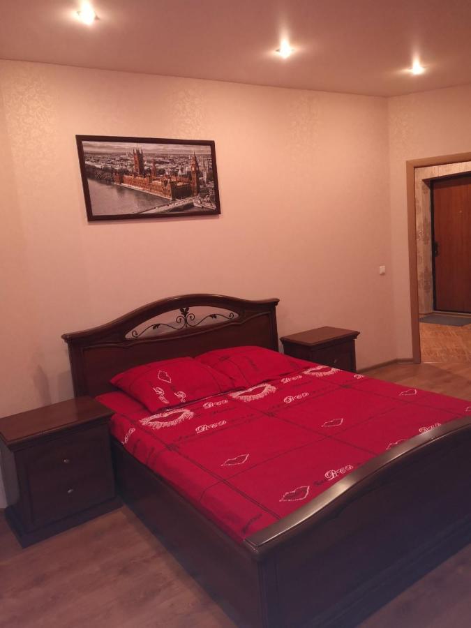 Курск: Apartament on Karla Libknekhta Street